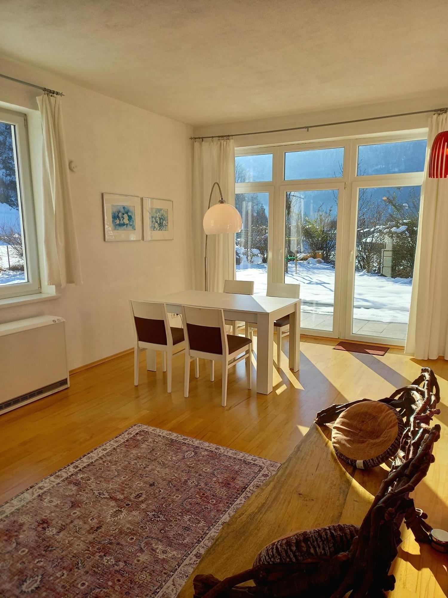 Flores, Ferienhaus Oder Doppelzimmer, Im Gruenen, 5 Gehminuten Ins Zentrum, Parkplatz, Zero Emissions Bad Ischl Extérieur photo