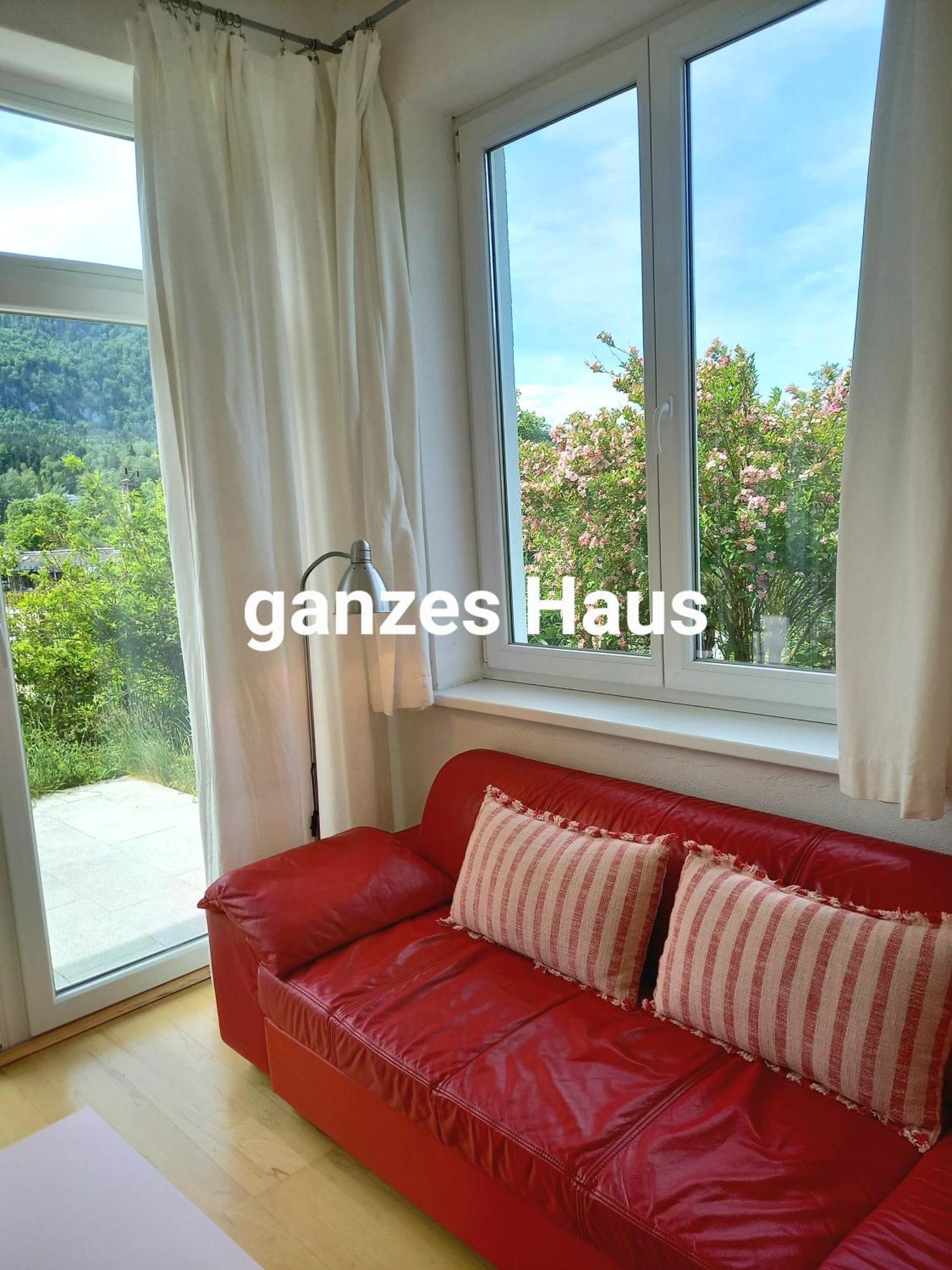 Flores, Ferienhaus Oder Doppelzimmer, Im Gruenen, 5 Gehminuten Ins Zentrum, Parkplatz, Zero Emissions Bad Ischl Extérieur photo